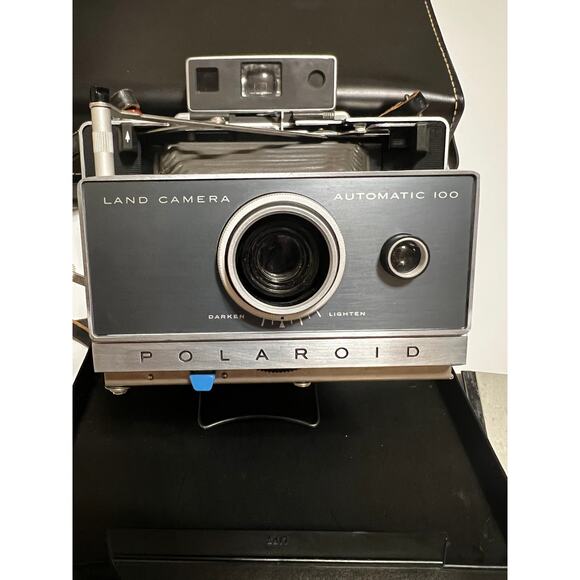 VTG Polaroid Automatic 100 Land Camera Case Flash Bulbs and Accessories - Picture 5 of 13